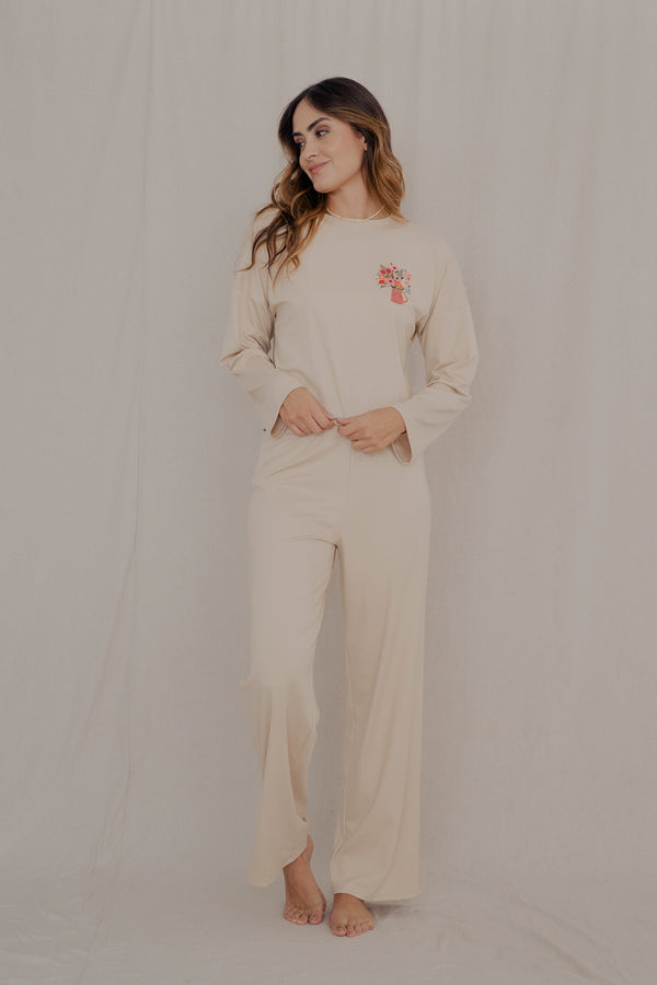 Conjunto Karoi Nude - pantalón+camisa manga larga