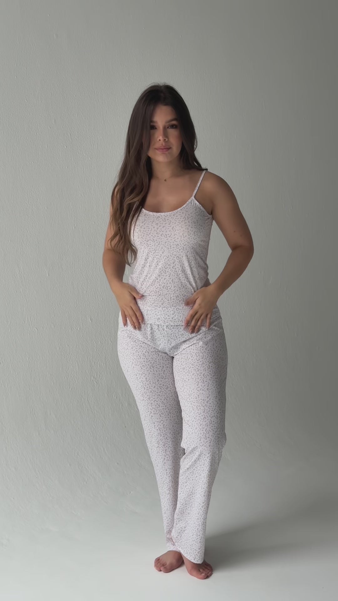 Pijama Alana-Pantalon-Camisa-Tiras